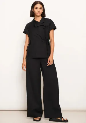 SAKE TIE TOP BLACK
