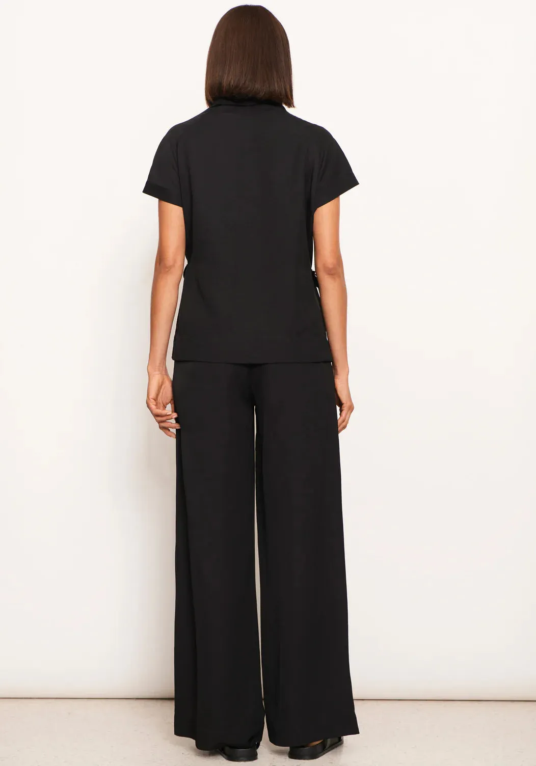 SAKE TIE TOP BLACK