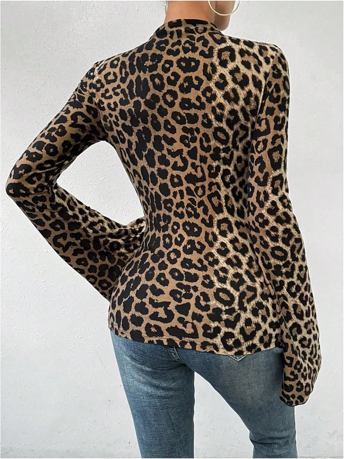 Women's Y2K Leopard Print Top Mock Neck Ruched Shirt Cheetah Print Tee Shirt Long Bell Sleeve Slim Fit T Shirt